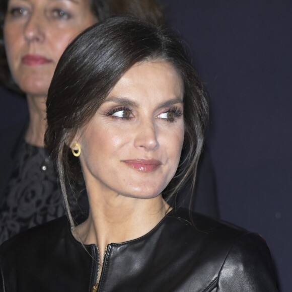 La reine Letizia d'Espagne assiste à la première du film "El Hombre Mosca" à la 63ème édition du festival du film de Valladolid le 26 octobre 2018.