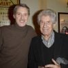 Antoine de Caunes et Philippe Gildas à la générale du nouveau spectacle de Francois-Xavier Demaison "Demaison s'évade" au Théâtre Edouard-VII à Paris, le 10 décembre 2013.