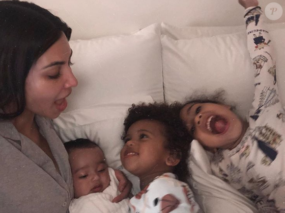 Kim Kardashian et ses trois enfants Chicago, Saint et North (juin 2018).