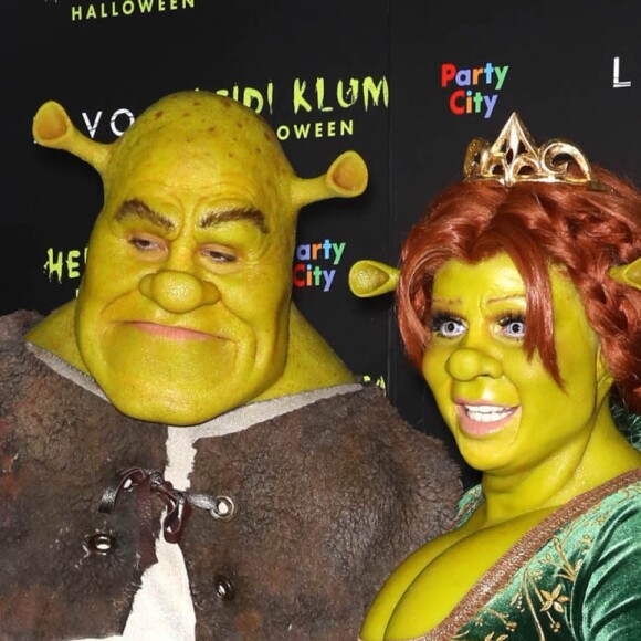 Heidi Klum et son compagnon Tom Kaulitz déguisés en Fiona et Shrek - 19ème soirée d'Halloween de Heidi Klum à New York, le 31 octobre 2018.