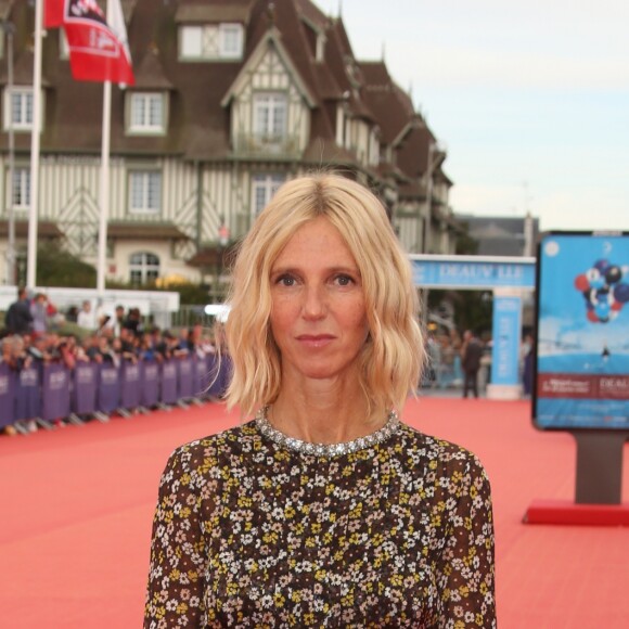 Sandrine Kiberlain - Arrivées à la cérémonie de clôture du 44ème Festival du Film Américain de Deauville. Le 8 septembre 2018 © Denis Guignebourg / Bestimage