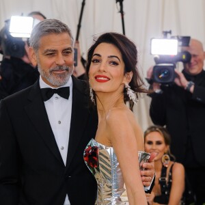 George Clooney et sa femme Amal Clooney Alamuddin - Les célébrités arrivent à l'ouverture de l'exposition Heavenly Bodies: Fashion and the Catholic Imagination à New York, le 7 mai 2018 © Christopher Smith/AdMedia via Zuma/Bestimage