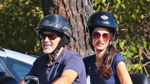 George Clooney : Son épouse Amal bannit un objet précieux, il en fait don