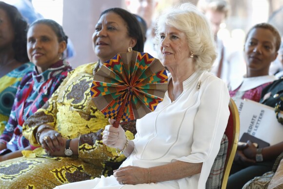 Camilla Parker Bowles, duchesse de Cornouailles et la première dame du Ghana Rebecca Akufo-Addo participent à un grand déjeuner organisé par le Commonwealth à l'école International (G.I.S.) à Accra au Ghana le 5 novembre 2018.