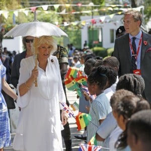 Camilla Parker Bowles, duchesse de Cornouailles et la première dame du Ghana Rebecca Akufo-Addo participent à un grand déjeuner organisé par le Commonwealth à l'école International (G.I.S.) à Accra au Ghana le 5 novembre 2018.