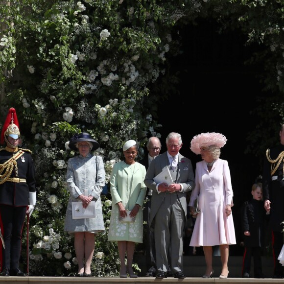 Doria Ragland, le prince Charles et la duchesse Camilla à la sortie du mariage du prince Harry et de Meghan Markle le 19 mai 2018.