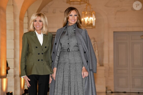 Brigitte Macron et Melania Trump lors du déjeuner des conjoints de chefs d'Etat et de gouvernement présents à la cérémonie internationale du centenaire de l'armistice de 1918 au château de Versailles le 11 novembre 2018. © Pierre Perusseau / Bestimage