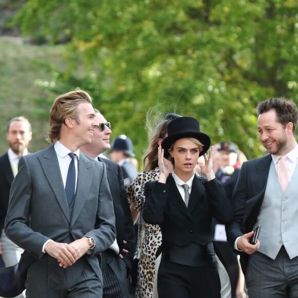 Cara Delevingne - Les invités arrivent à la chapelle St. George pour le mariage de la princesse Eugenie d'York et Jack Brooksbank au château de Windsor, Royaume Uni, le 12 octobre 2018.