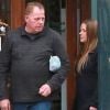 Exclusif - Thomas Markle, demi-frère de Meghan Markle, fait du shopping avec sa fiancée Darlene Blount dans la petite ville de Grants Pass dans l'Oregon, le 21 février 2018