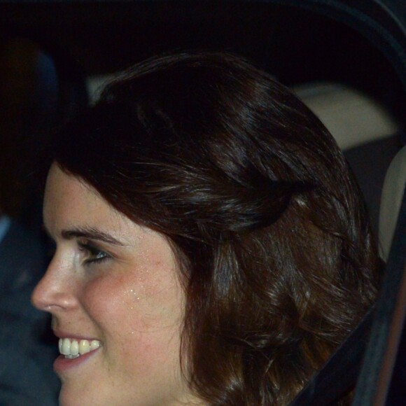 La princesse Eugenie d'York arrivant à Buckingham Palace pour le dîner du 70e anniversaire du prince Charles, le 14 novembre 2018.