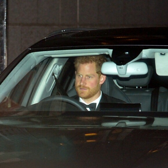 Le prince Harry et la duchesse Meghan de Sussex (Meghan Markle) arrivant à Buckingham Palace pour le dîner du 70e anniversaire du prince Charles, le 14 novembre 2018.