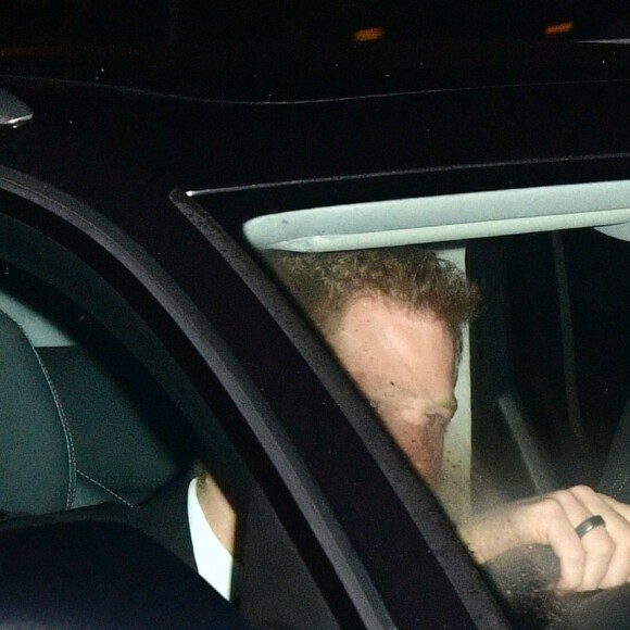 Le prince Harry et la duchesse Meghan de Sussex (Meghan Markle) arrivant à Buckingham Palace pour le dîner du 70e anniversaire du prince Charles, le 14 novembre 2018.