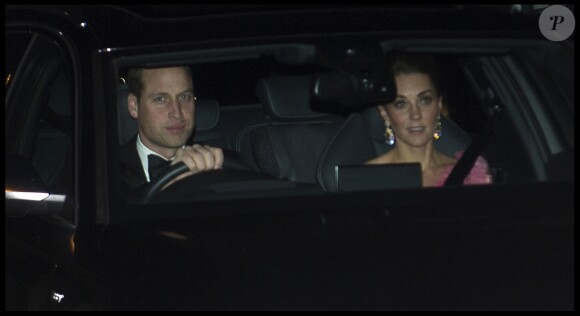 Le prince William et la duchesse Catherine de Cambridge arrivant à Buckingham Palace pour le dîner du 70e anniversaire du prince Charles, le 14 novembre 2018.