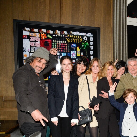 Claude Lelouch avec sa compagne Valérie Perrin, sa soeur Martine Lelouch, ses filles Stella Lelouch, Shaya Lelouch, Sabaya Lelouch, Salomé Lelouch, Sarah Lelouch, ses fils Sachka Lelouch, Simon Lelouch et ses petits-enfants - Le réalisateur français C. Lelouch célèbre ses 80 ans au restaurant Victoria à Paris, France, le 30 octobre 2017. © Coadic Guirec/Bestimage