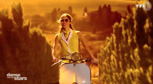 Iris Mittenaere lors des quarts de finale de "Danse avec les stars 9" (TF1) samedi 17 novembre 2018.