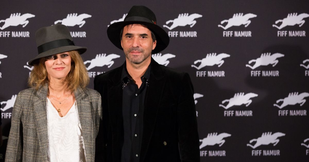 Vanessa Paradis et son compagnon Samuel Benchetrit au photocall du film