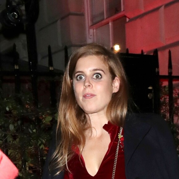 La princesse Beatrice d'York à la sortie du club "Annabel's" à Londres, le 7 novembre 2018.