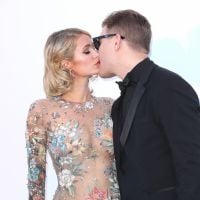 Paris Hilton célibataire : Son ex veut récupérer la bague de fiançailles