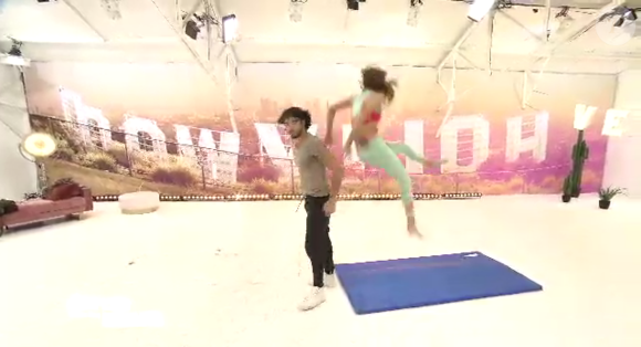 La lourde chute d'Iris Mittenaere pendant les répétitions de "Danse avec les stars", le 20 novembre 2018.