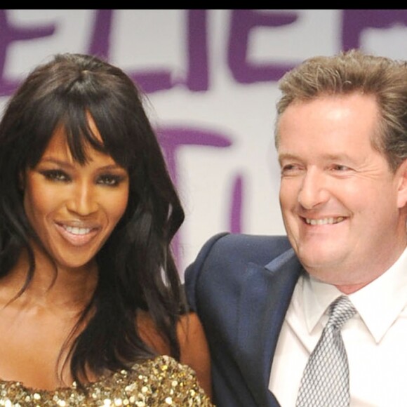 Piers Morgan avec Naomi Campbell lors du défilé Fashion for Relief Haïti en février 2010 à la Fashion Week de Londres.