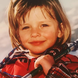 Camille Cerf à l'âge de 10 ans, une photo révélée le 5 décembre 2018.