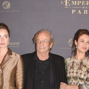 Jean-Francois Richet, Freya Mavor, Patrick Chesnais, Olga Kurylenko, Vincent Cassel à l'avant-première du film policier "L'Empereur de Paris" au cinéma Gaumont-Opéra à Paris, France, le 10 décembre 2018. © Coadic Guirec/Bestimage