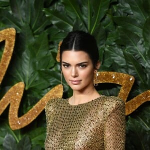 Kendall Jenner assiste aux Fashion Awards 2018 au Royal Albert Hall à Londres, le 10 décembre 2018.