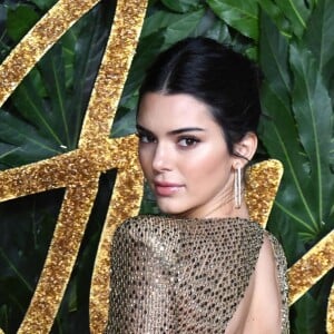 Kendall Jenner assiste aux Fashion Awards 2018 au Royal Albert Hall à Londres, le 10 décembre 2018.