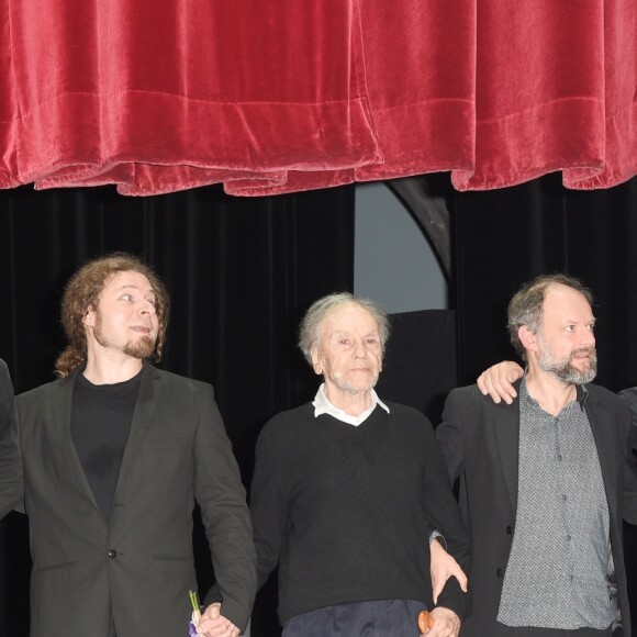 Exclusif - Jean-Louis Trintignant, Denis Podalydès - Jean-Louis Trintignant célèbre ses 88 ans sur la scène du théâtre de la Porte Saint-Martin où il lit des poèmes de Prévert, Vian, Leprest ou encore Apollinaire à Paris le 11 décembre 2018. © Coadic Guirec/Bestimage