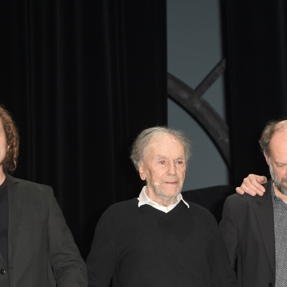 Exclusif - Jean-Louis Trintignant, Denis Podalydès - Jean-Louis Trintignant célèbre ses 88 ans sur la scène du théâtre de la Porte Saint-Martin où il lit des poèmes de Prévert, Vian, Leprest ou encore Apollinaire à Paris le 11 décembre 2018. © Coadic Guirec/Bestimage