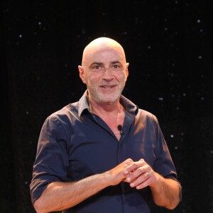 Exclusif - Patrick Bosso représentation de son one-man show "Sans accent" au cabaret de La Nouvelle Eve à Paris le 12 décembre 2018. © Coadic Guirec/Bestimage
