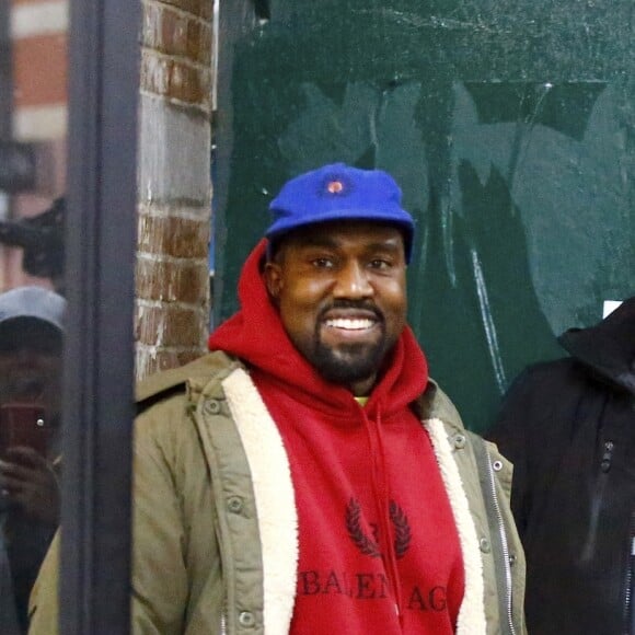 Kanye West est allé faire du shopping chez Balenciaga sur Mercer Street dans le quartier de Soho à New York, le 14 décembre 2018.