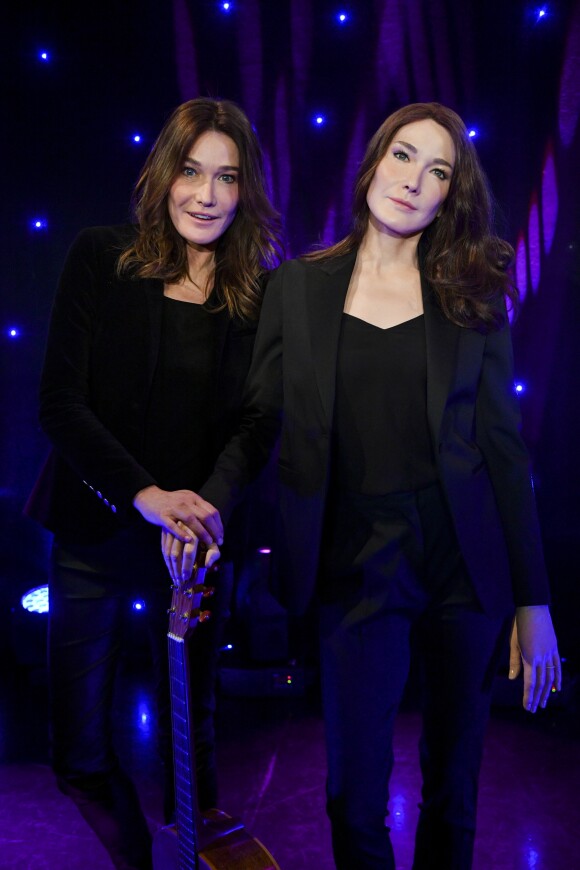 Carla Bruni Sarkozy - Carla Bruni-Sarkozy inaugure sa statue de cire à quelques jours de son anniversaire au Musée Grévin à Paris le 17 décembre 2018. © Pierre Perusseau/Bestimage