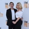 Meghan Trainor et son fiancé Daryl Sabara à la première de 'I Feel Pretty' au théâtre Westwood Village à Los Angeles, le 17 avril 2018 © Chris Delmas/Bestimage