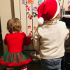 Noëmie Honiat et Quentin Bourdy (Top Chef) dévoilent une photo de leurs enfants Zacharie (2 ans) et Evie pour Noël. Décembre 2018.
