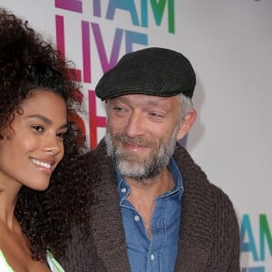 Vincent Cassel et sa femme Tina Kunakey - Photocall du "Etam Live Show 2018" aux Beaux-Arts à Paris, le 25 septembre 2018. © Rachid Bellak/Bestimage