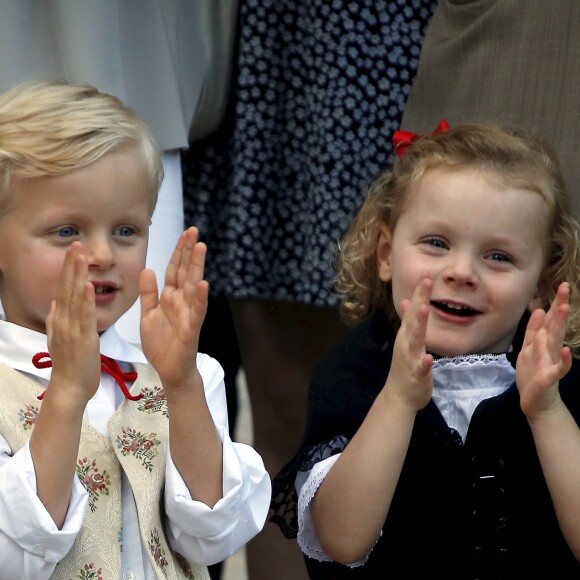 Le prince Jacques de Monaco et la princesse Gabriella de Monaco - Traditionnel Pique-nique des Monégasques dans les jardins du parc Princesse Antoinette à Monaco, le 31 août 2018. La famille a assisté à une danse folklorique animée par le groupe "La Paladienne". © Jean-François Ottonello / Nice Matin / Bestimage