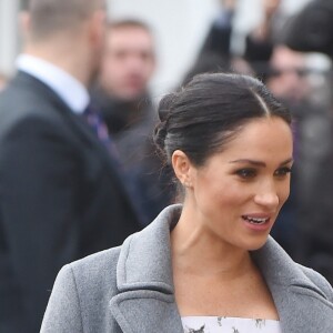 Meghan Markle, duchesse de Sussex, enceinte, visite le foyer Royal Variety de "Brinsworth House", à Twickenham le 18 décembre 2018.