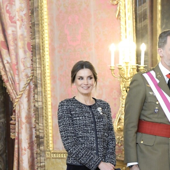 Le roi Felipe VI et la reine Letizia d'Espagne présidaient à la traditionnelle Pâque militaire au palais royal à Madrid le dimanche 6 janvier 2019, jour de l'Epiphanie, sur la Plaza de la Armeria avant une réception dans le Salon de Gasperini.