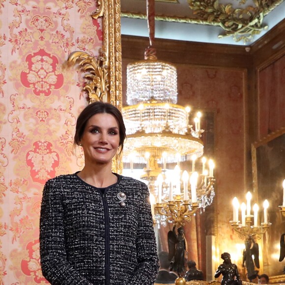 La reine Letizia d'Espagne dans le Salon de Gasperini au palais royal lors de la traditionnelle Pâque militaire à Madrid le dimanche 6 janvier 2019.