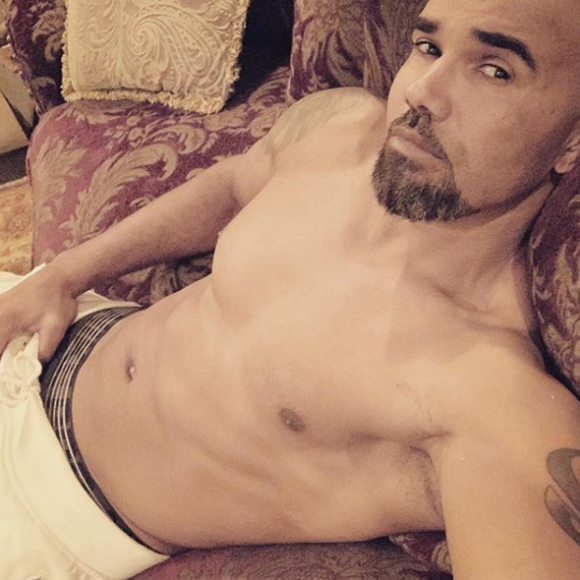 Shemar Moore, à l'affiche de la série "S.W.A.T" (TF1), dévoile ses abdos sur Instagram.