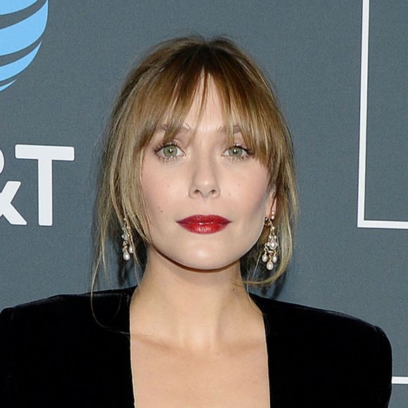 Elizabeth Olsen au photocall de la soirée des 24ème Critics Choice Awards au Barker Hangar à Santa Monica, Los Angeles, Californie, Etats-Unis, le 13 janvier 2019.