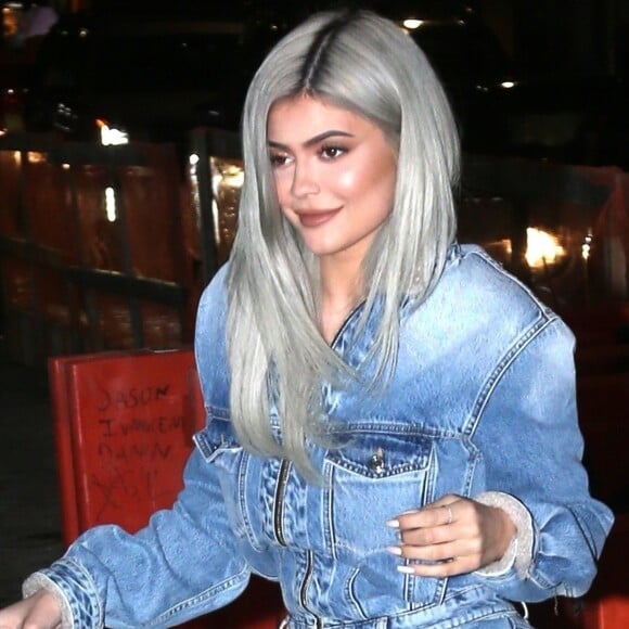 Kylie Jenner se rend au Dover Street Market Pop-up event pour faire la promotion de sa boutique Kylie pop up à New York. Après le succès de sa première boutique à Los Angeles, c'est à New York que Kylie Jenner vient d’inaugurer sa nouvelle adresse. De quoi ravir ses fans de passage dans la Big Apple… Le 29 novembre 2018