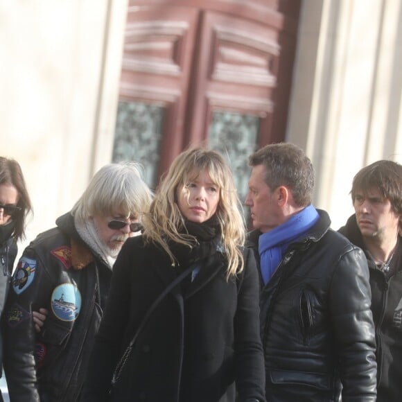 Romane Serda, Lolita Séchan et son père Renaud - Après une cérémonie au temple protestant Port-Royal, obsèques de Thierry Séchan au cimetière du Montparnasse à Paris le 16 janvier 2019.