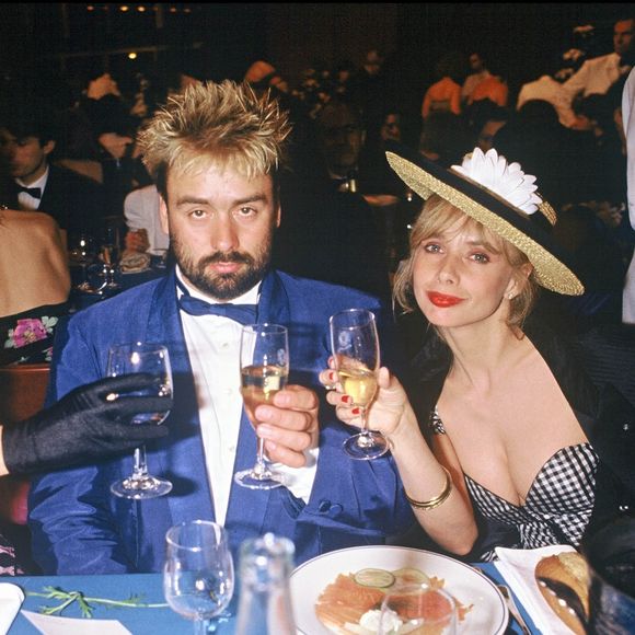 Anne Parillaud, Luc Besson et Rosanna Arquette au Festival de Cannes en 1998.