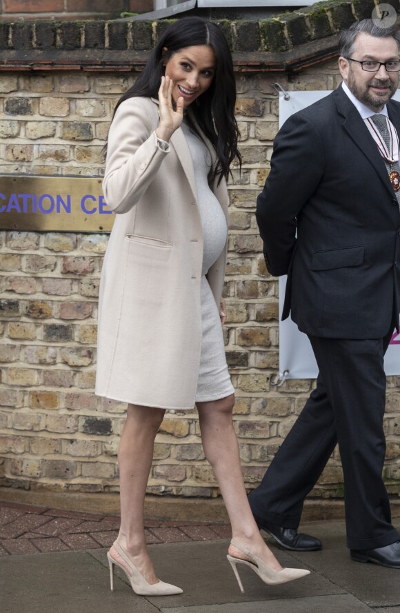 Meghan Markle, duchesse de Sussex, enceinte, en visite au centre Mayhew, un centre d'accueil caritatif pour animaux à Londres le 16 janvier 2019.