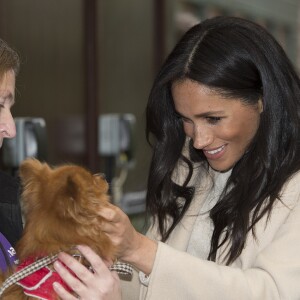 Meghan Markle, duchesse de Sussex, enceinte, en visite au centre Mayhew, un centre d'accueil caritatif pour animaux à Londres le 16 janvier 2019.