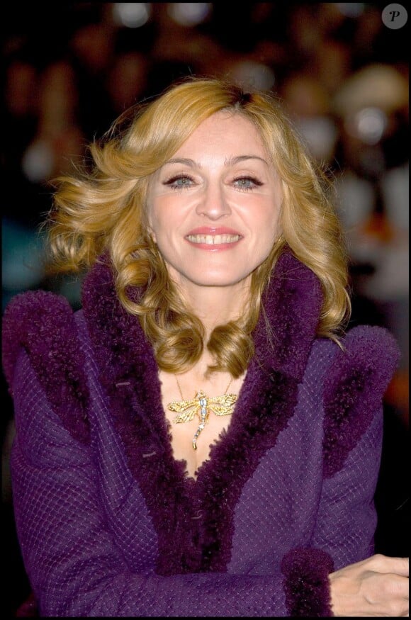 Madonna à la prmeière de Harry Potter et la Coupe de Feu à Londres le 06/11/2005