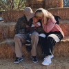 Travis Scott et Kylie Jenner avec leur fille Stormi. Photo publiée sur Instagram le 24 octobre 2018.