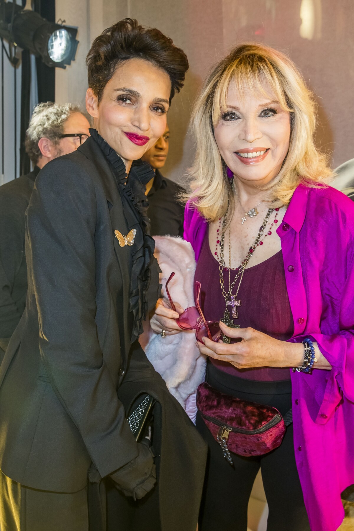 Photo : Farida Khelfa et Amanda Lear - Backstage du défilé de mode